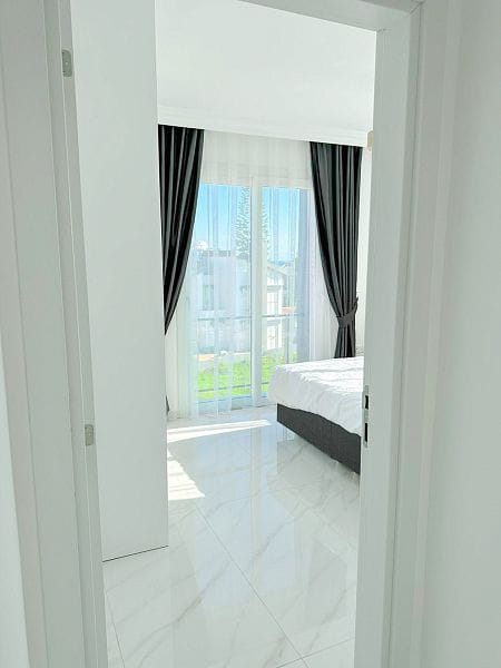 3-комнатные апартаменты 79 м² с балконом в 550 метрах от моря - фото № 9