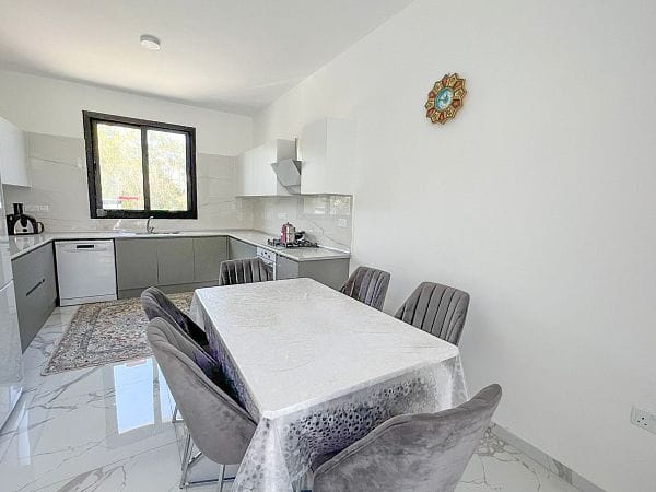 4-комнатные таунхаус 140 м² с мебелью и техникой - фото № 6