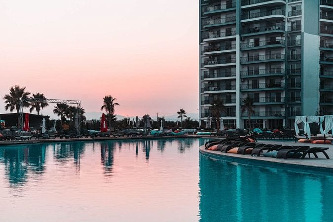 Меблированная студия 57 м² в курортном комплексе 5-звёздочного уровня - фото № 21