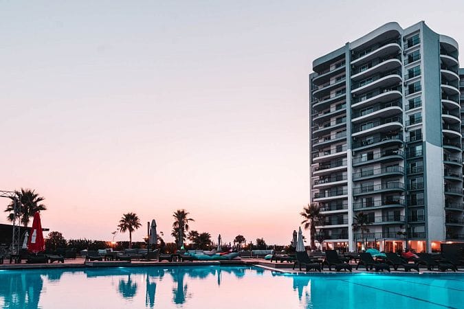 Меблированная студия 57 м² в курортном комплексе 5-звёздочного уровня - фото № 27