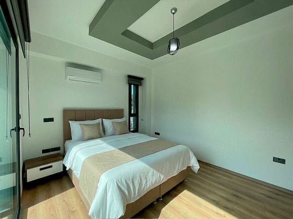 Новая 4-комнатная вилла 230 м² с видом на горы и море - фото № 32