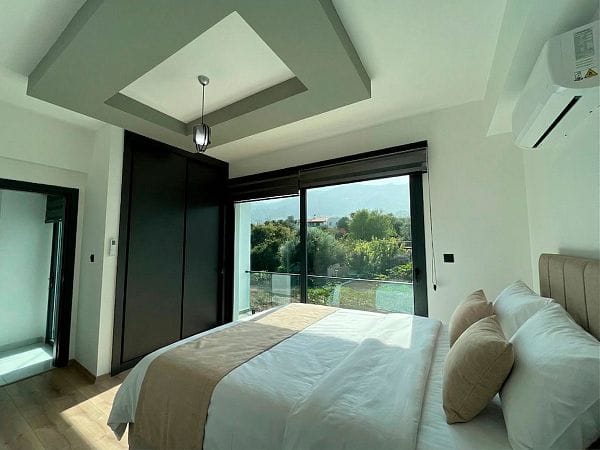 Новая 4-комнатная вилла 230 м² с видом на горы и море - фото № 33