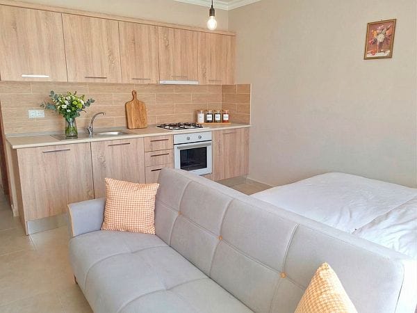 Студия 48 м² с террасой 12 м² в 900 метрах от моря - фото № 3