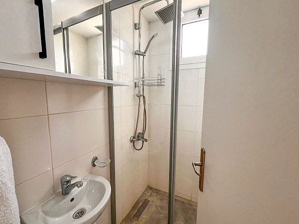 3-комнатные апартаменты 60 м² с террасой всего в 150 метрах от моря! - фото № 9