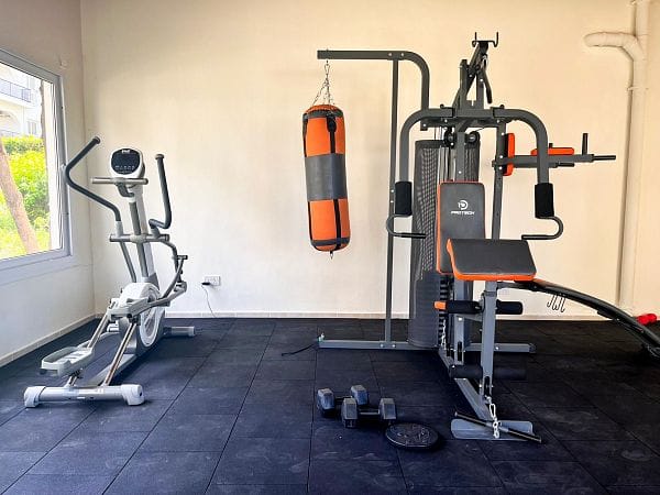 3-комнатные апартаменты 60 м² с террасой всего в 150 метрах от моря! - фото № 16