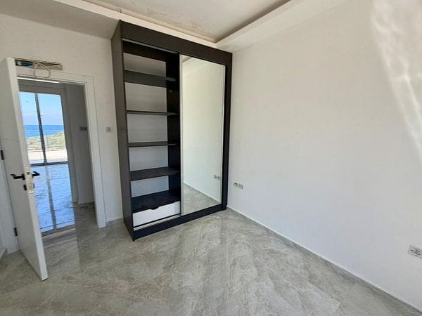 3-комнатный таунхаус 127 м² c террасой на крыше 40 м² в комплексе с частным пляжем - фото № 12