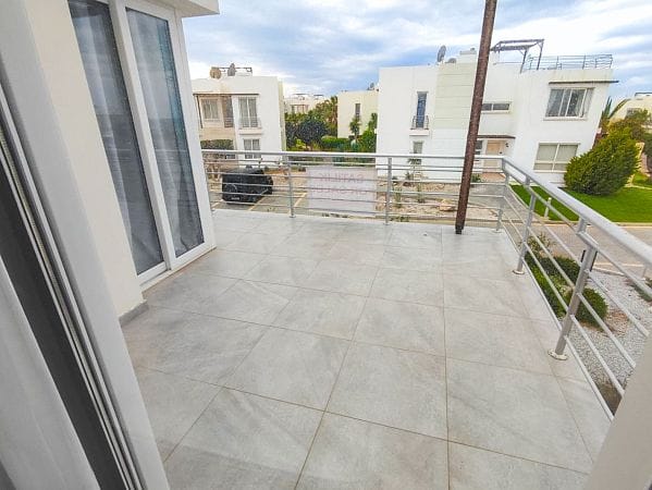 2-комнатные апартаменты 42 м² с террасой 13 м² с прямым видом на море! - фото № 11