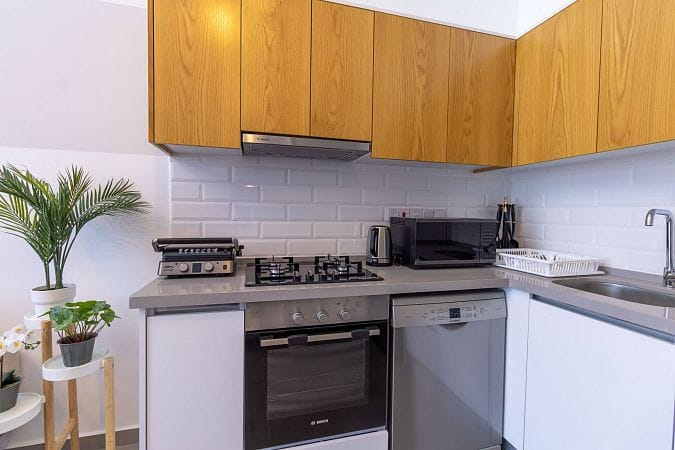 3-комнатные апартаменты 68 м² с террасой 13 м² в элитном комплексе в 100 метрах от пляжа - фото № 18