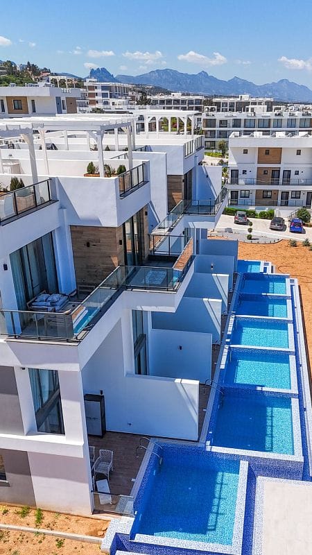 3-комнатные апартаменты 68 м² с террасой 13 м² в элитном комплексе в 100 метрах от пляжа - фото № 52