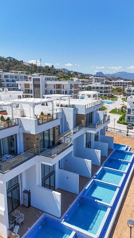3-комнатные апартаменты 68 м² с террасой 13 м² в элитном комплексе в 100 метрах от пляжа - фото № 53