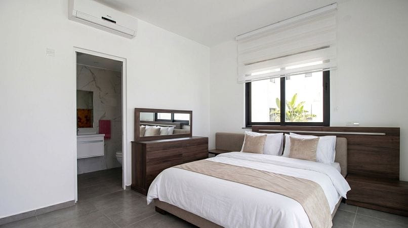 4-комнатные апартаменты 133 м² с террасой 32 м² и прямым видом на море в шикарном комплексе - фото № 5