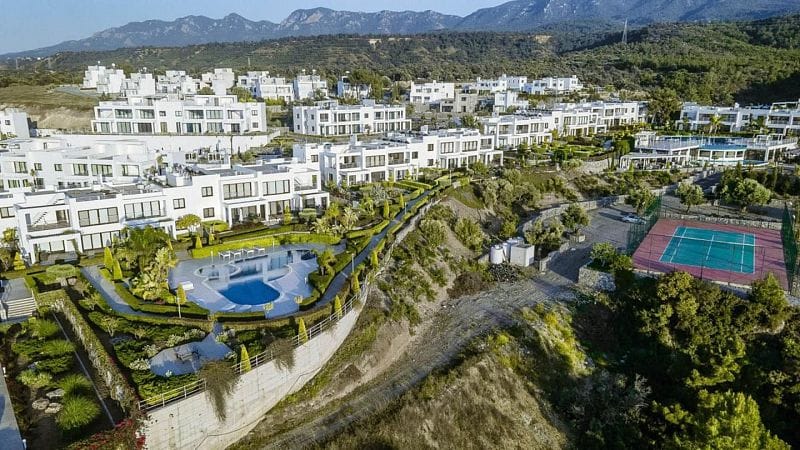 4-комнатные апартаменты 133 м² с террасой 32 м² и прямым видом на море в шикарном комплексе - фото № 17