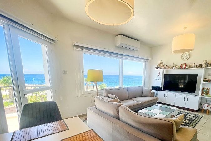 4-комнатные апартаменты 80 м² с террасой на крыше 80 м² всего в 50 метрах от моря! - фото № 3