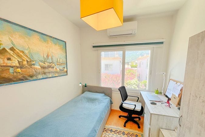 4-комнатные апартаменты 80 м² с террасой на крыше 80 м² всего в 50 метрах от моря! - фото № 17