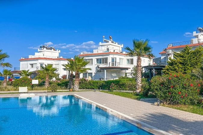 4-комнатные апартаменты 80 м² с террасой на крыше 80 м² всего в 50 метрах от моря! - фото № 34