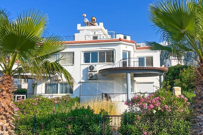 4-комнатные апартаменты 80 м² с террасой на крыше 80 м² всего в 50 метрах от моря! - фото № 36