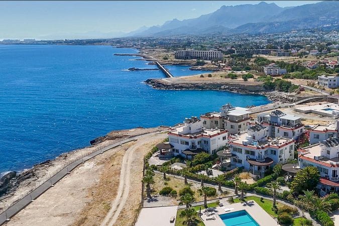 4-комнатные апартаменты 80 м² с террасой на крыше 80 м² всего в 50 метрах от моря! - фото № 47