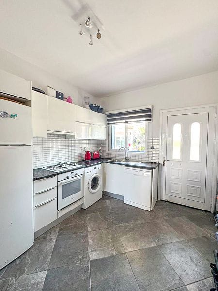 3-комнатные апартаменты 115 м² с террасой-садом в 3 минутах от моря! - фото № 10
