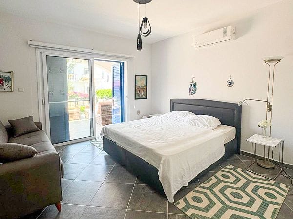 3-комнатные апартаменты 115 м² с террасой-садом в 3 минутах от моря! - фото № 15