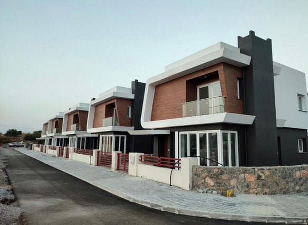 4-комнатная вилла 160 м² с участком и террасой в 350 метрах от пляжа - фото № 2