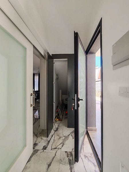 4-комнатная вилла 160 м² с участком и террасой в 350 метрах от пляжа - фото № 23