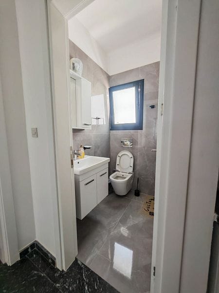 4-комнатная вилла 160 м² с участком и террасой в 350 метрах от пляжа - фото № 26