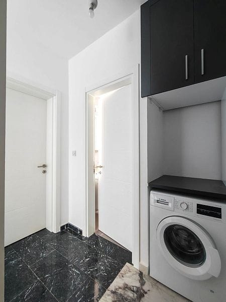 4-комнатная вилла 160 м² с участком и террасой в 350 метрах от пляжа - фото № 27