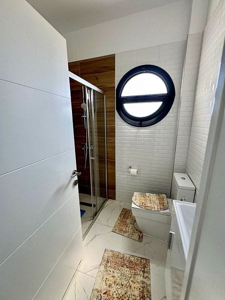 3-комнатные апартаменты 76 м² с балконом 8 м², мебелью и техникой в курортном комплексе - фото № 17