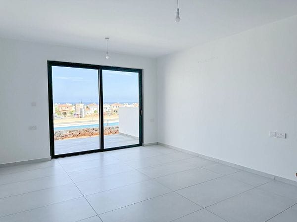 Студия 54 м² с террасой 13 м² с видом на море в 350 метрах от пляжа! - фото № 3