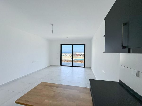 Студия 54 м² с террасой 13 м² с видом на море в 350 метрах от пляжа! - фото № 4