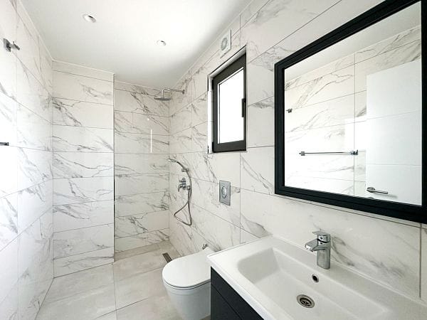 Студия 54 м² с террасой 13 м² с видом на море в 350 метрах от пляжа! - фото № 6