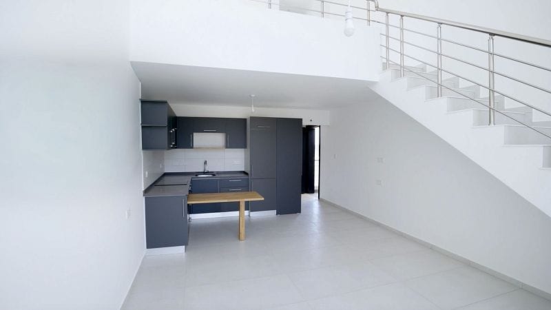 2-комнатный пентхаус loft 67 м² с террасой на крыше 31 м² в 350 метрах от моря! - фото № 5