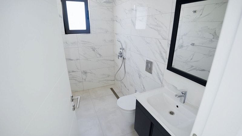 2-комнатный пентхаус loft 67 м² с террасой на крыше 31 м² в 350 метрах от моря! - фото № 10
