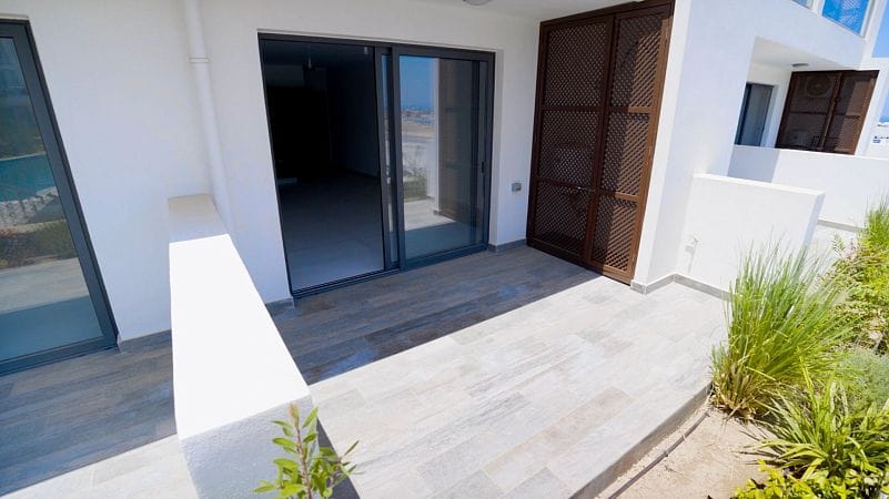 Студия 36 м² с террасой 13 м² в 350 метрах от моря! - фото № 7