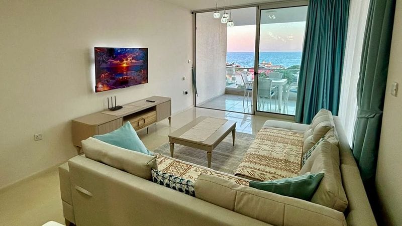 3-комнатные апартаменты 130 м² в 200 метрах от пляжа с панорамным видом на море! - фото № 4