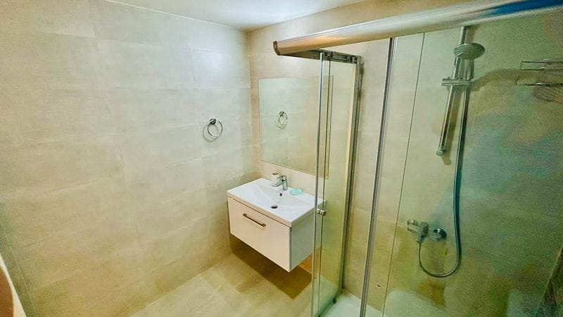 3-комнатные апартаменты 130 м² в 200 метрах от пляжа с панорамным видом на море! - фото № 16