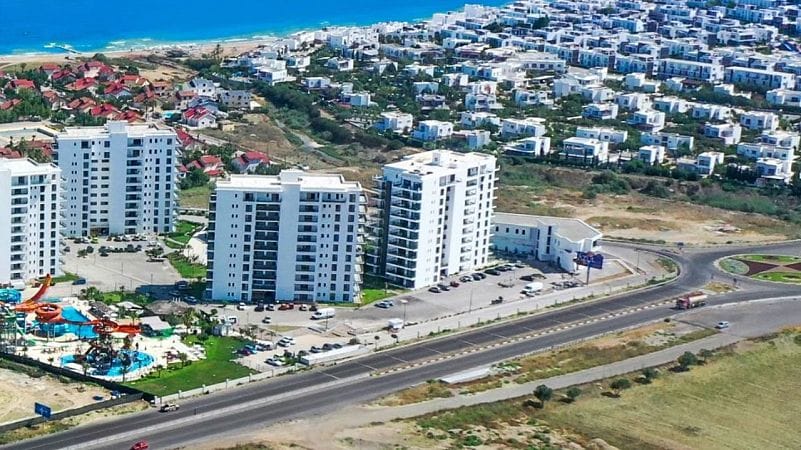 2-комнатные апартаменты 65 м² с террасой 25 м² всего в 5 минутах от моря! - фото № 1