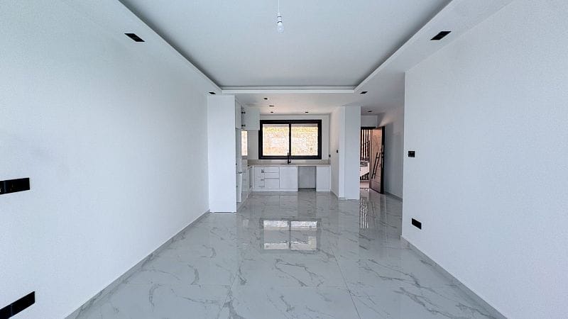 2-комнатные апартаменты 72 м² с террасой 9 м² c красивым видом - фото № 8