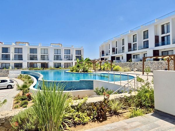Студия 36 м² с террасой 13 м² в 350 метрах от моря! - фото № 1