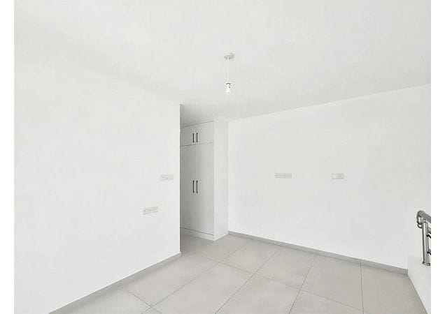 2-комнатный пентхаус loft 67 м² с террасой на крыше 31 м² в 350 метрах от моря! - фото № 10