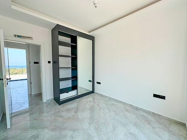 3-комнатный таунхаус 127 м² c террасой на крыше 40 м² в комплексе с частным пляжем - фото № 11
