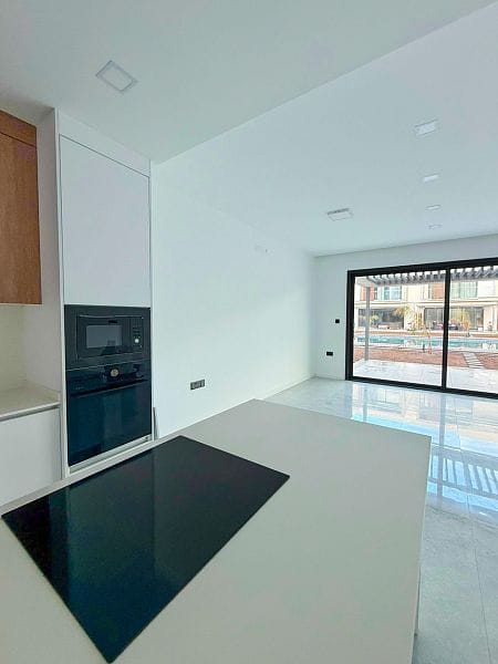 4-комнатные апартаменты 130 м² с террасой 34 м² в Енибогазичи - фото № 8