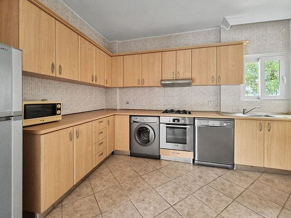 3-комнатные апартаменты 75 м² в центре Алсанджак - фото № 2
