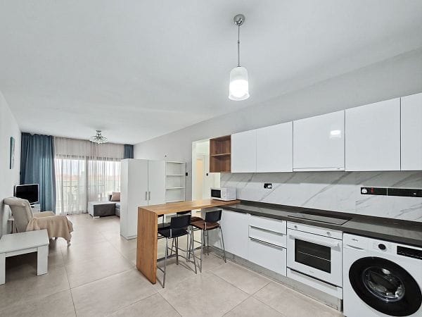 3-комнатные апартаменты 95 м² c видом на море всего в 5 минутах от пляжа! - фото № 2