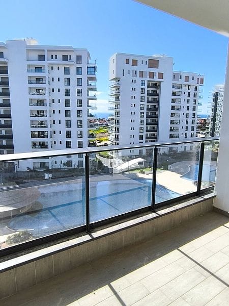 Студия 51 м² с террасой 9 м² в курортном комплексе - фото № 10