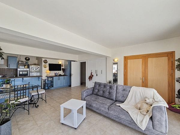 4-комнатный пентхаус 170 м² с террасой на крыше 50 м² всего в 150 метрах от моря! - фото № 10