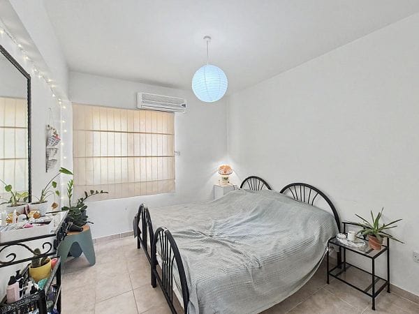 4-комнатный пентхаус 170 м² с террасой на крыше 50 м² всего в 150 метрах от моря! - фото № 13