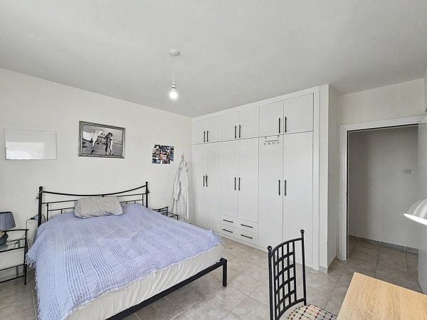 4-комнатный пентхаус 170 м² с террасой на крыше 50 м² всего в 150 метрах от моря! - фото № 19