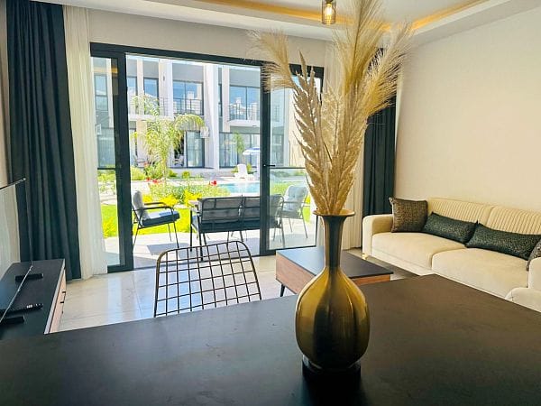 2-комнатные апартаменты 52 м² в 300 метрах от моря в красивом комплексе в Лапте - фото № 6