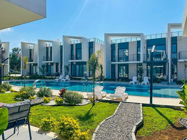 2-комнатные апартаменты 52 м² в 300 метрах от моря в красивом комплексе в Лапте - фото № 19